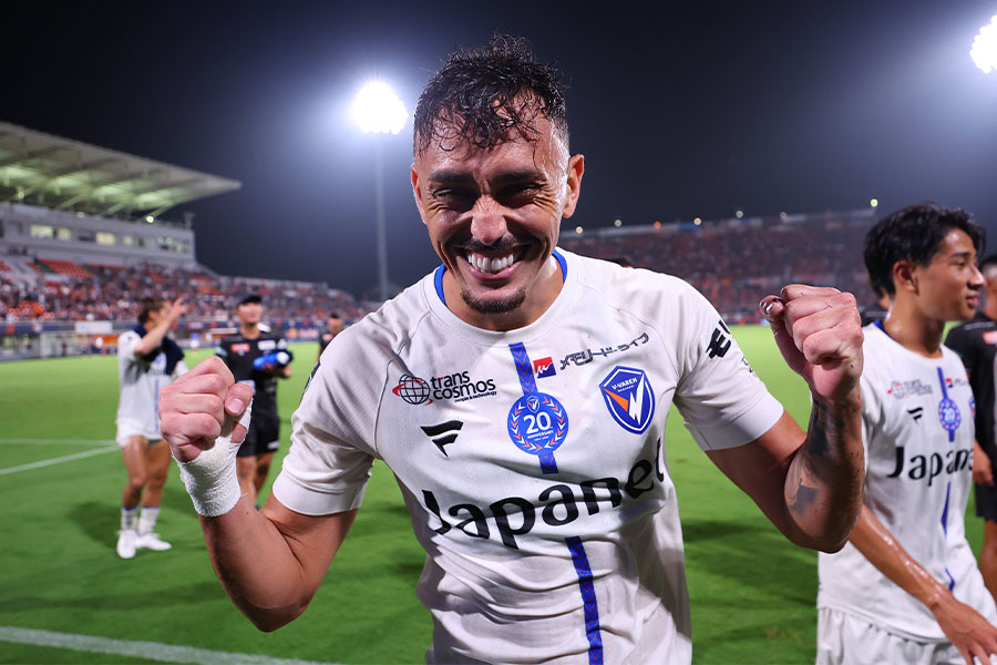 ディエゴ・ピトゥカが決勝ゴールをアシスト【写真：Getty Images】