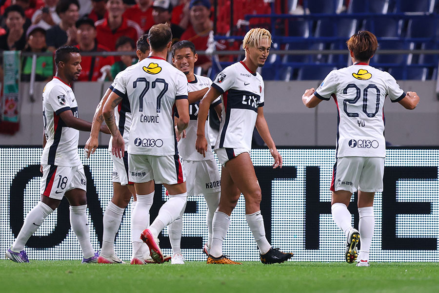 鈴木優磨の決勝ゴールで鹿島が勝利【写真：getty images】