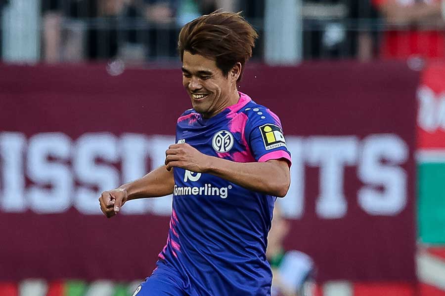 マインツの佐野海舟【写真:picture alliance/アフロ】