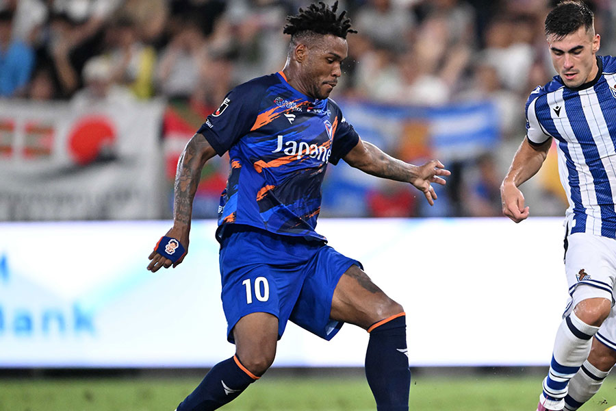 マテウス・ジェズスが今季16ゴール目を決めた【写真：徳原隆元】