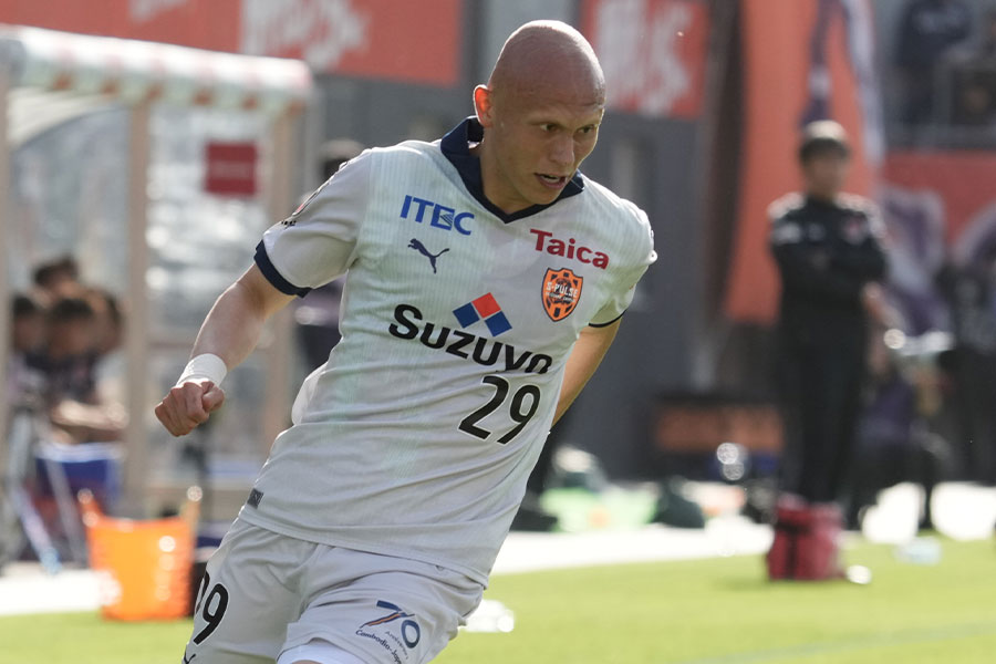 終盤戦で好調を見せているディサロ燦シルヴァーノ(写真は清水時代)【写真:Getty Images】