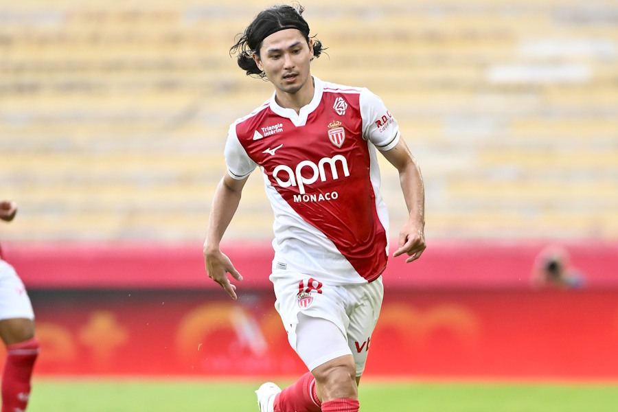 南野拓実がアシストを記録【写真：PsnewZ/アフロ】