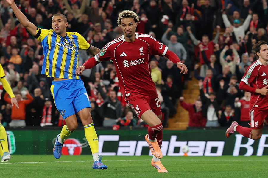 サウサンプトン戦で決勝ゴールを決めたウーゴ・エキティケ【写真：ロイター】