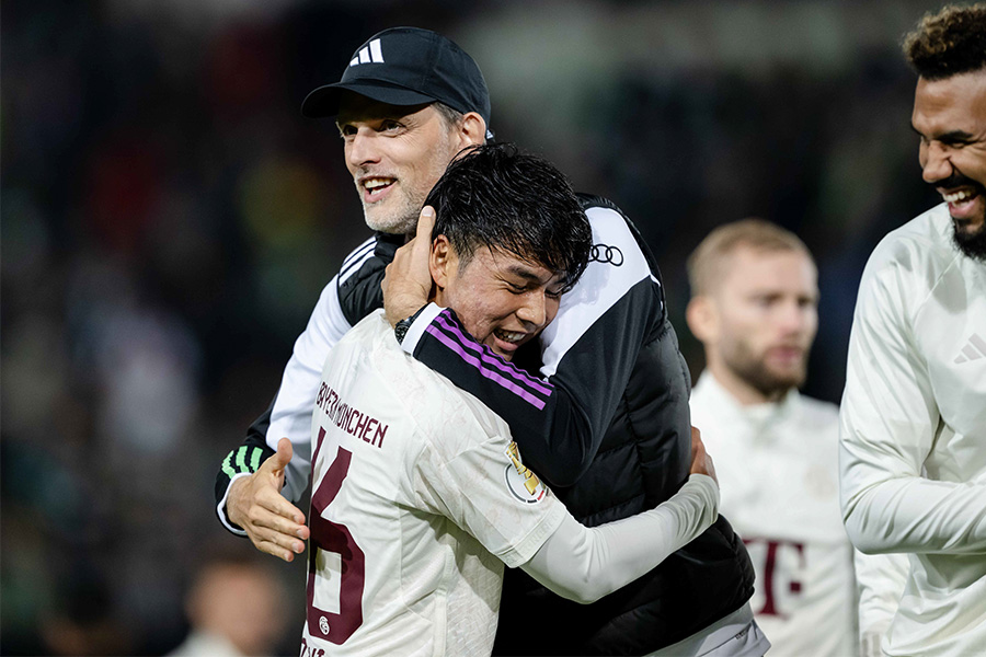 福井太智がバイエルンのトップチームデビュー【写真：Getty Images】