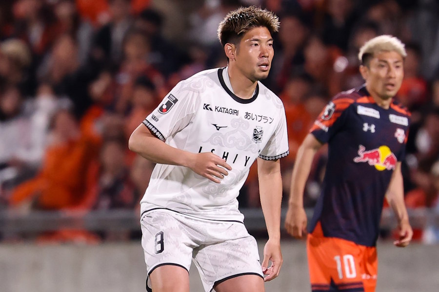 現役引退を発表した札幌の深井一希【写真：加治屋友輝】