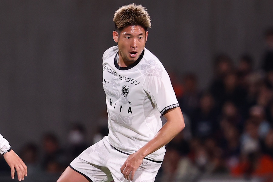 現役引退を発表した札幌の深井一希【写真：加治屋友輝】