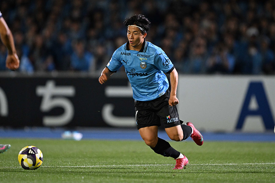 川崎フロンターレの伊藤達哉【写真：徳原隆元】