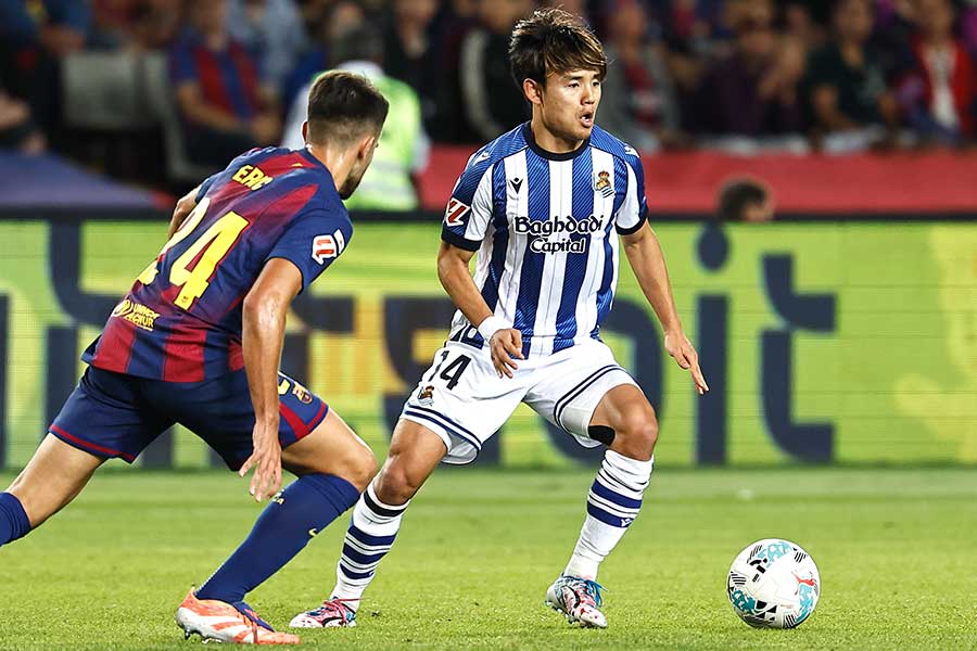 バルセロナ戦に途中出場した久保建英【写真：ムツ・カワモリ/アフロ】