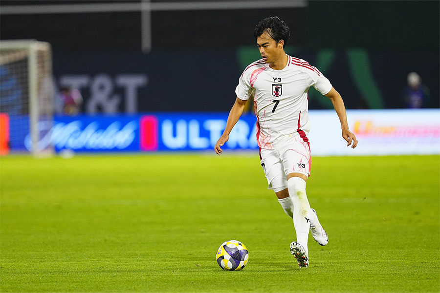 三笘が10月シリーズで選外に【写真：荒川佑史】