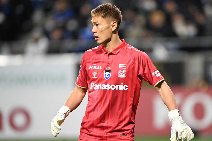 一森純が鹿島戦でPKストップ【写真：柳瀬心祐】