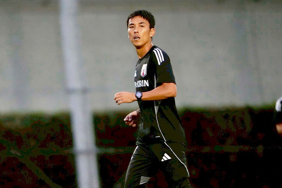 長友佑都が遠藤航の不在について話した【写真:増田美咲】