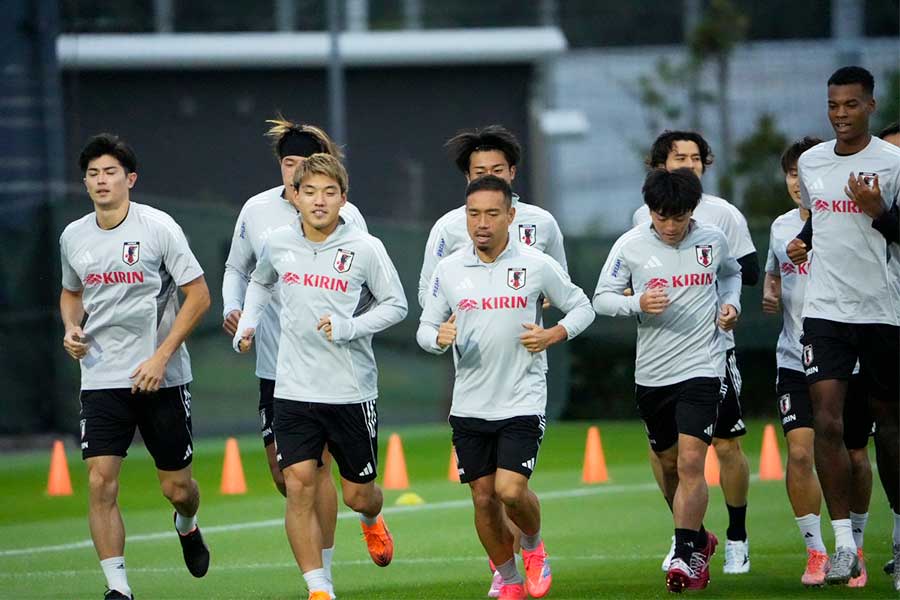 10月シリーズでのDFラインの最適解とは？【写真：増田美咲】