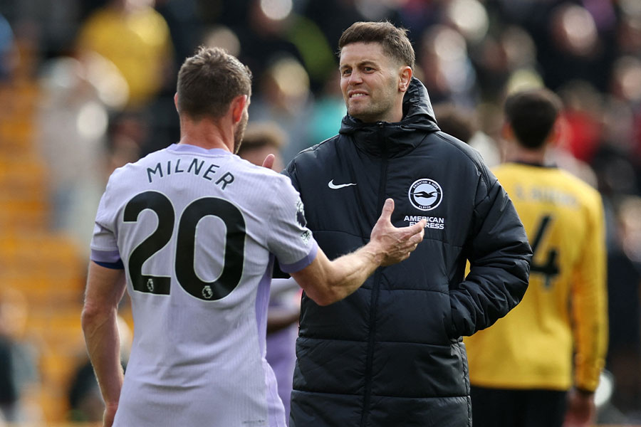 ブライトンの2ndユニフォームに変更点【写真：ロイター】