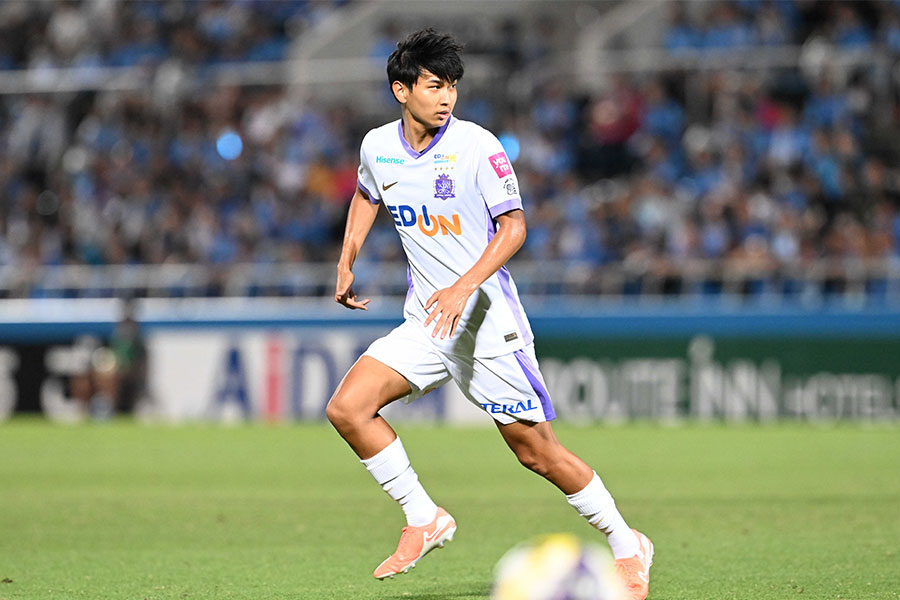 サンフレッチェ広島の中島洋太朗【写真：徳原隆元】