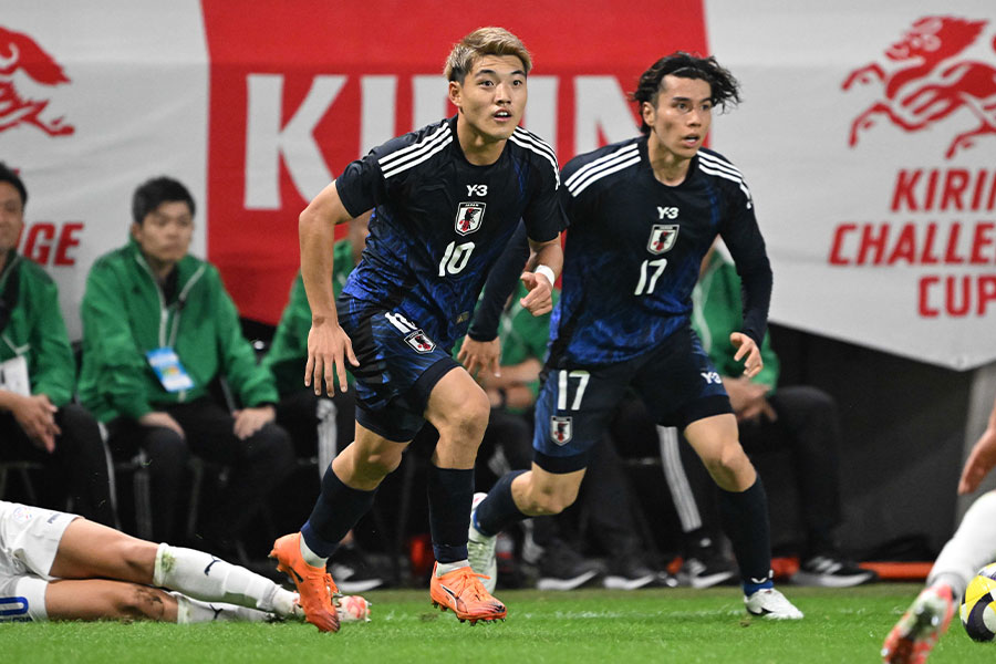 右シャドーでスタメン出場した堂安律【写真：徳原隆元】