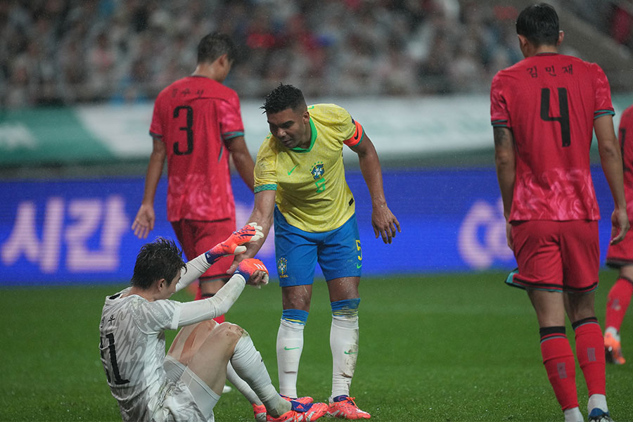 韓国はブラジルに0-5大敗【写真：AP/アフロ】