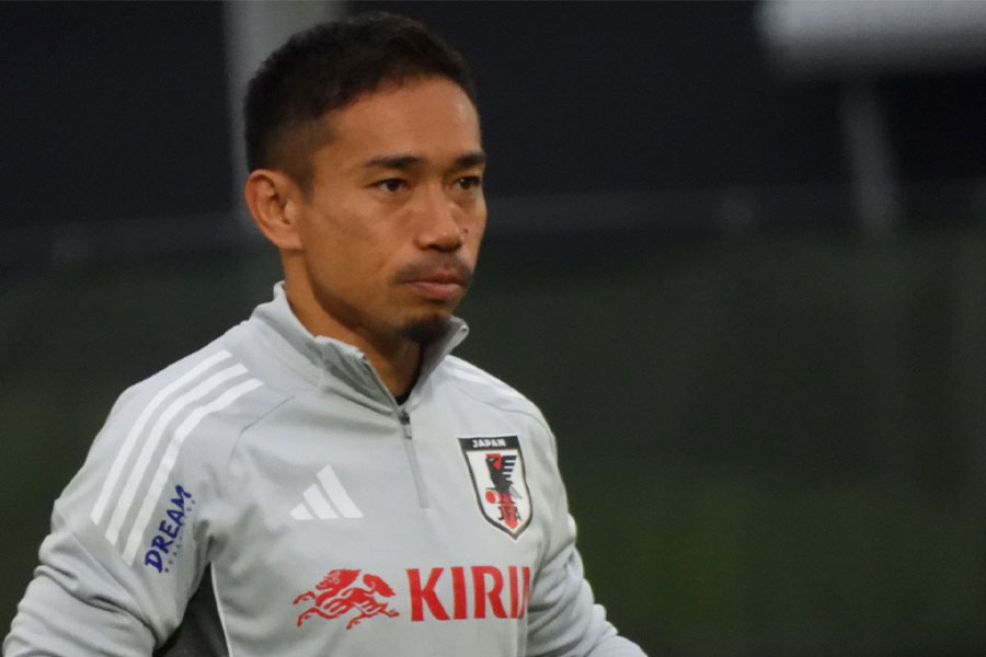 長友佑都がブラジル戦に向けて意気込んだ【写真：FOOTBALL ZONE編集部】