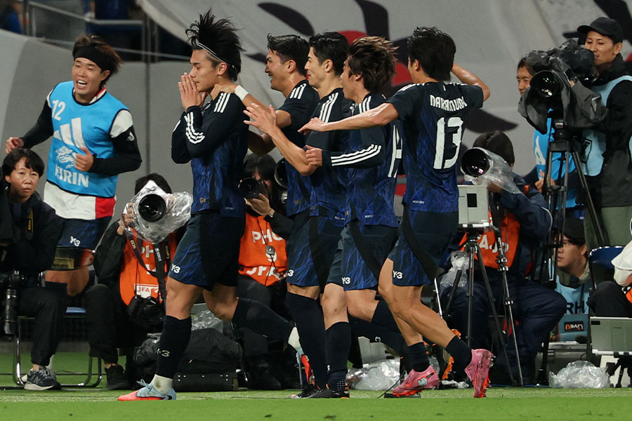 逆転ゴールを決めた上田綺世【写真:ロイター】