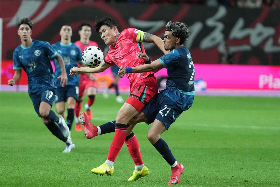 パラグアイと対戦した韓国代表【写真：AP/アフロ】