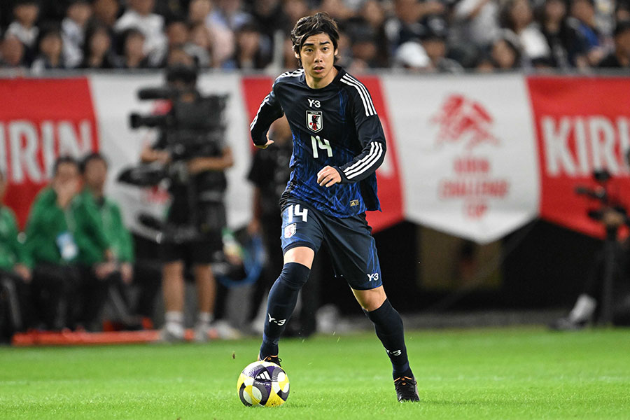 伊東純也のクロスに脚光【写真：徳原隆元】