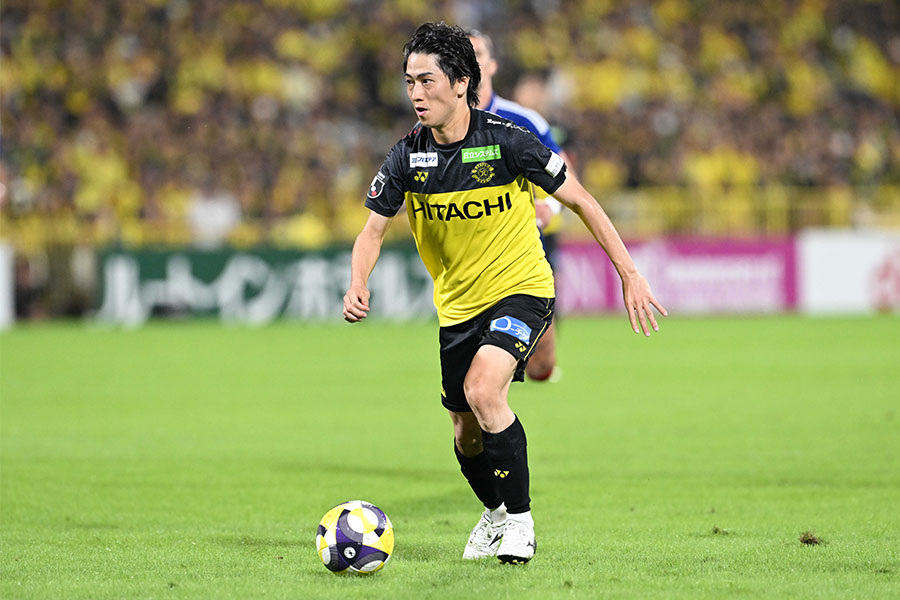 G大阪戦で先制ゴールを決めた小泉佳穂【写真：徳原隆元】