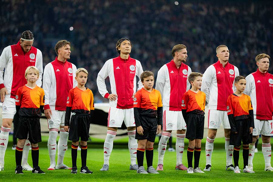 アヤックスの今季3rdユニフォームを専門家が解説【写真:アフロ】