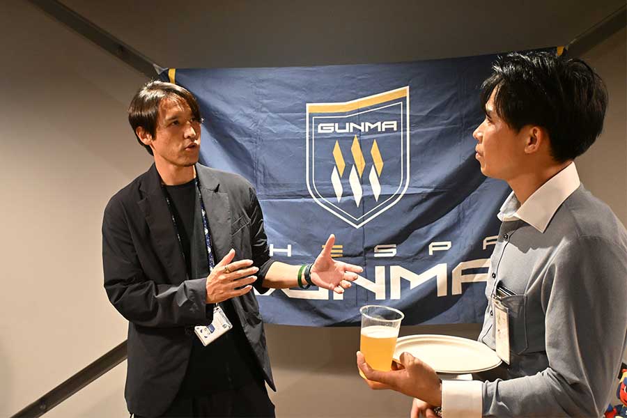  社長としてパートナー交流会に出席する細貝萌氏【写真：(C) THESPA】