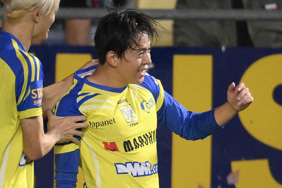 シント＝トロイデンの山本理仁【写真：Belga Image/アフロ】