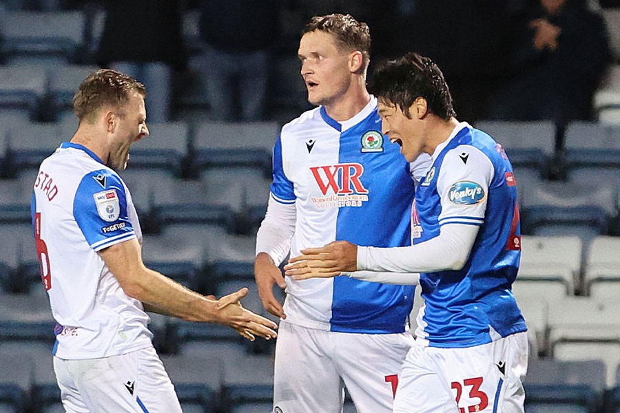 大橋裕紀がシェフィールド・ユナイテッド戦で先制ゴールを決めた【写真：REX/アフロ】