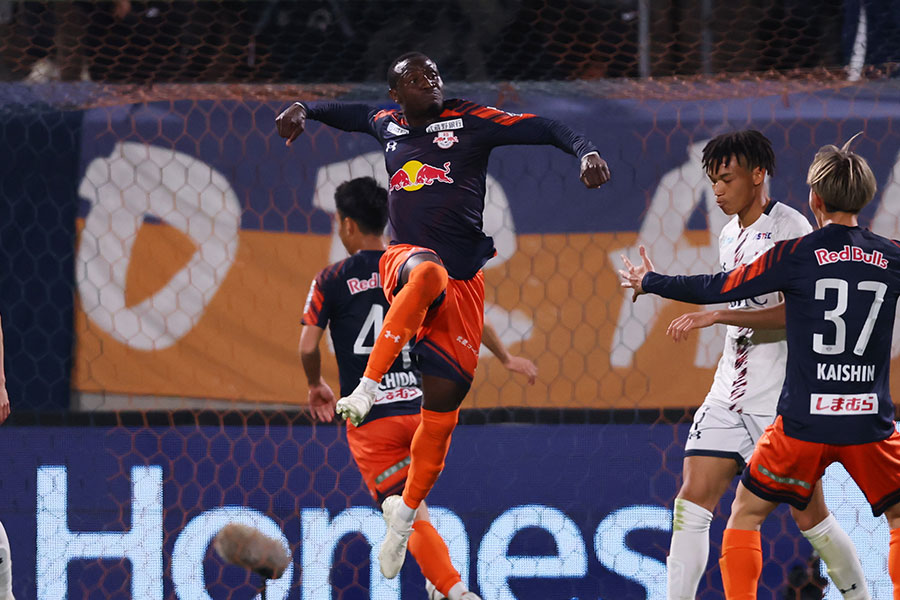 オリオラ・サンデーが今後のキャリアについて話した【写真:森田直樹/アフロスポーツ】