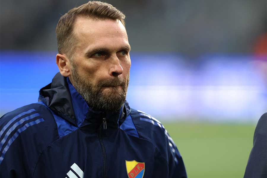 ヤニ・ホンカヴァーラ監督が末谷誓梧に言及【写真:ロイター/アフロ】