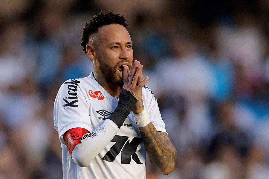 ブラジル代表メンバー外が続くネイマール【写真:ロイター】