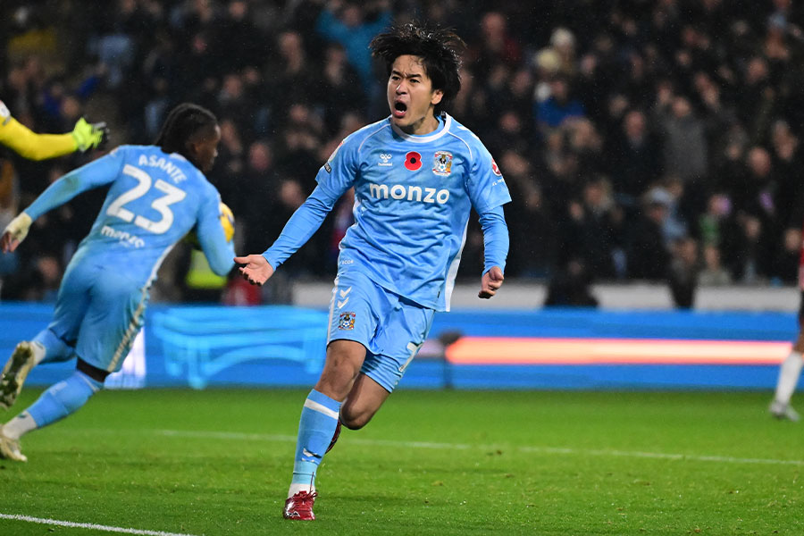 坂元達裕がシェフィールド戦で同点ゴールを決めた【写真:REX/アフロ】