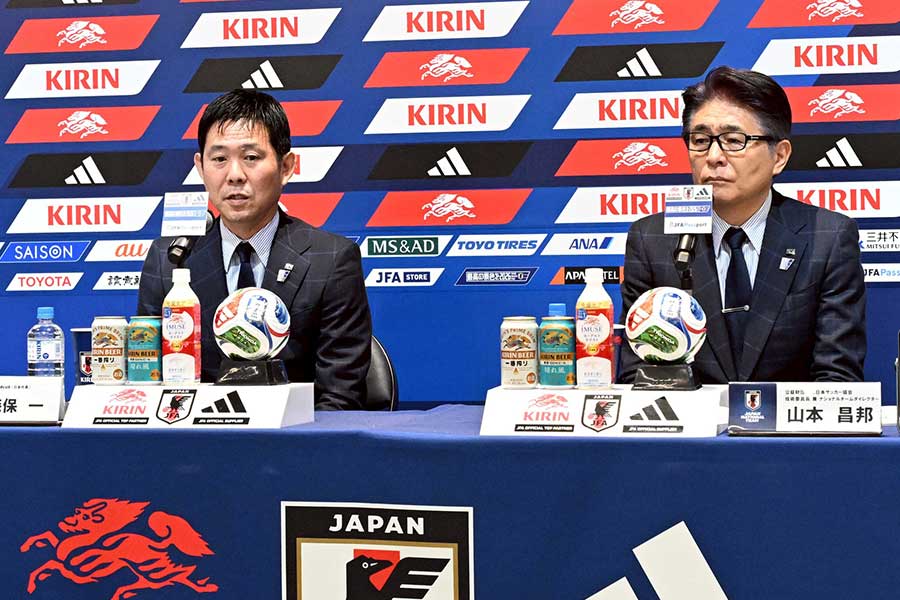 森保一監督(左)と山本昌邦NDが代表戦でのPK戦実施に言及【写真:徳原隆元】