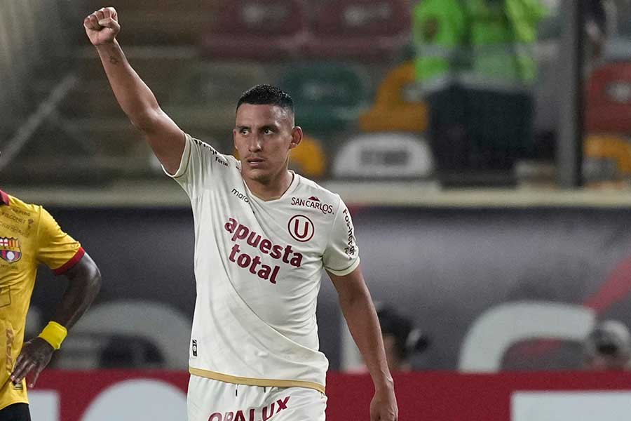 ウニベルシタリオ・デポルテスのアレックス・バレラ【写真:AP/アフロ】