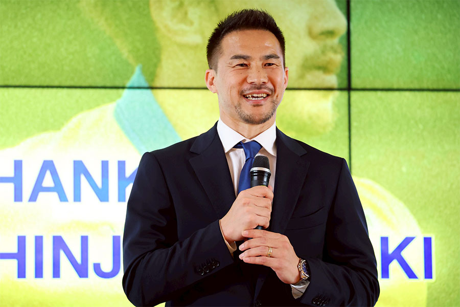 岡崎慎司は指導者2年目に突入【写真：YUTAKA/アフロスポーツ】