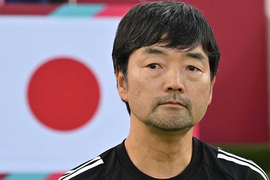 U-17日本代表の廣山望監督【写真:REX/アフロ】