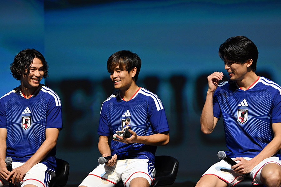 イベントに登場した（左から）南野拓実、久保建英、中村敬斗【写真：徳原隆元】