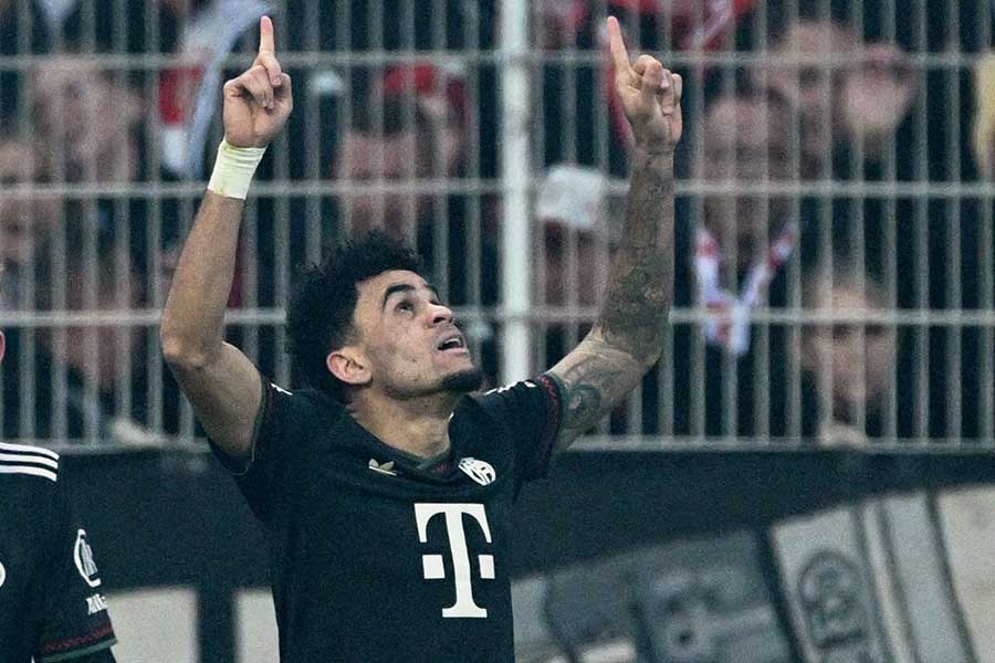 バイエルンのルイス・ディアス【写真：ロイター】