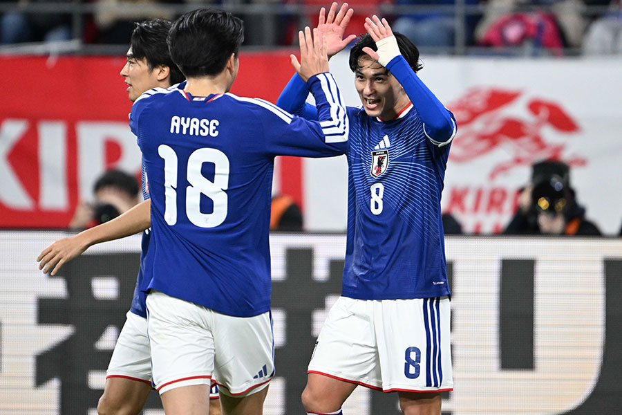 南野拓実(試合右)がガーナ戦で先制ゴール【写真:徳原隆元】