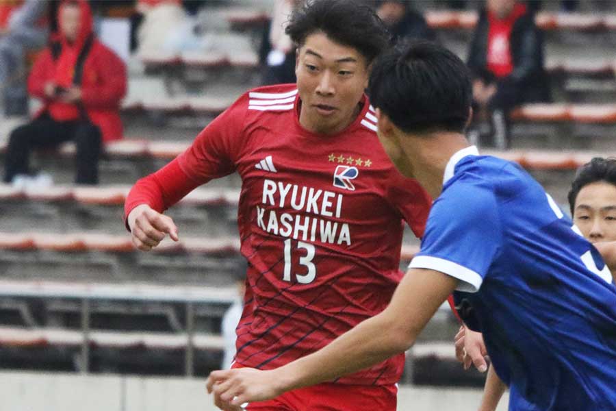 流通経済大柏の渡辺瞳也【写真：FOOTBALL ZONE編集部】