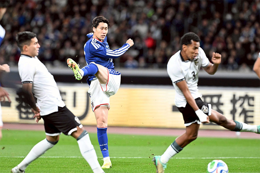 久保→鎌田のホットラインで日本先制【写真:徳原隆元】