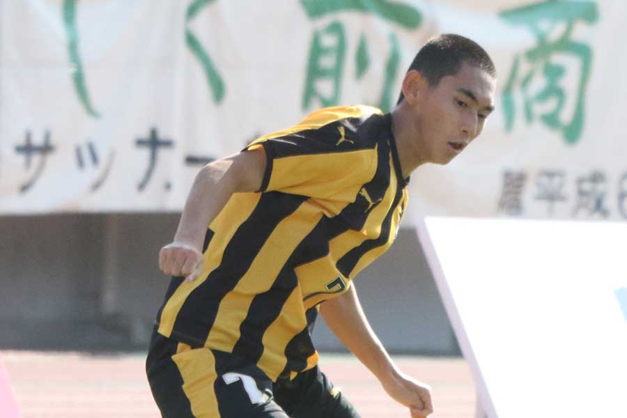 前橋育英の白井誠也【写真：FOOTBALL ZONE編集部】