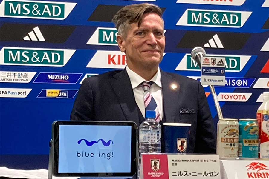 なでしこジャパンのニルス・ニールセン監督【写真:轡田哲朗】