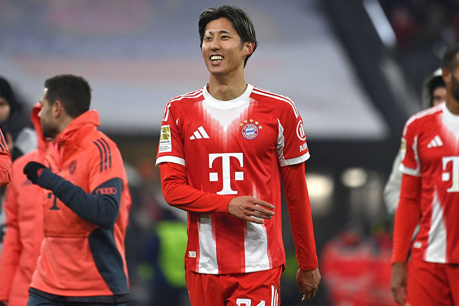 バイエルンの伊藤洋輝が復帰戦でアシスト【写真：アフロ】