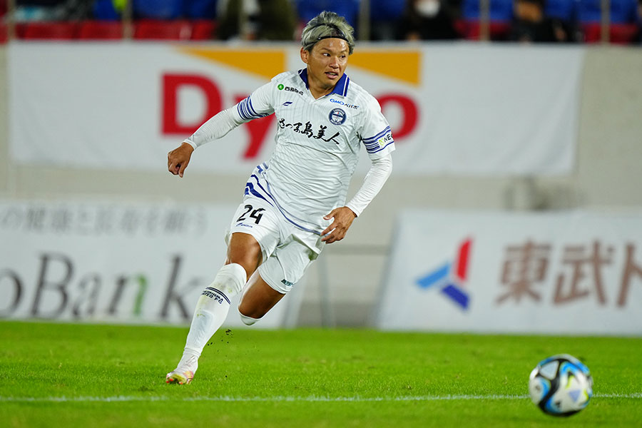 藤本憲明がJFL得点王も契約満了(写真は鹿児島所属時)【写真:アフロ】