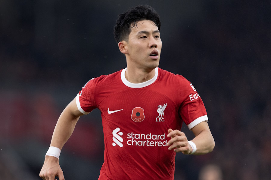 リバプールでプレーする遠藤航【写真：Getty Images】