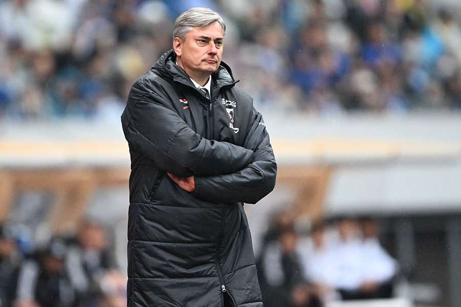 浦和を率いるマチェイ・スコルジャ監督【写真：徳原隆元】