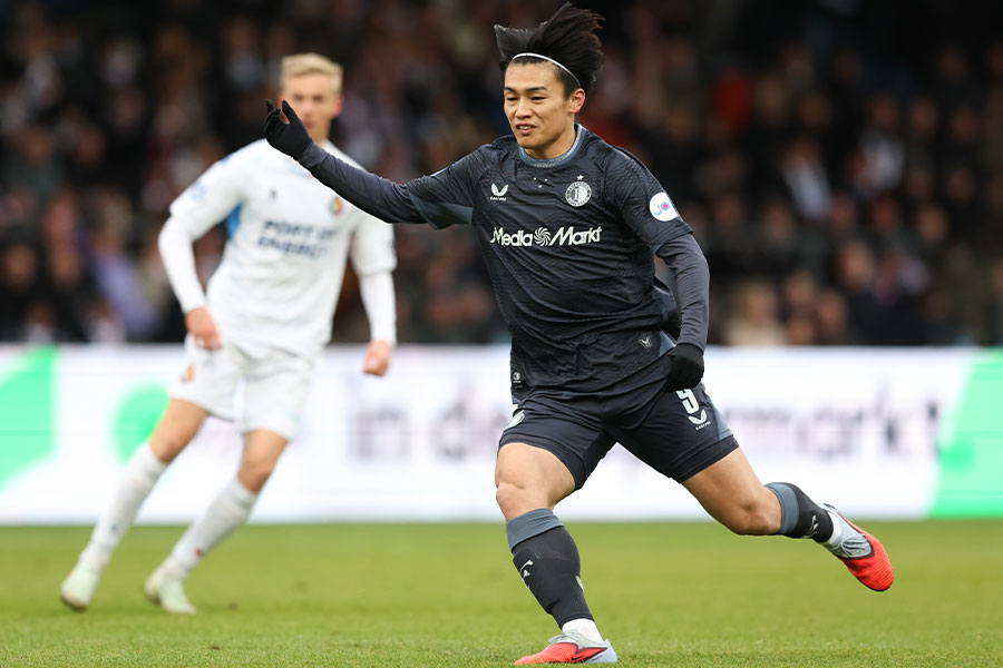 上田綺世がテルスター戦で先制ゴール【写真:Pro Shots/アフロ】