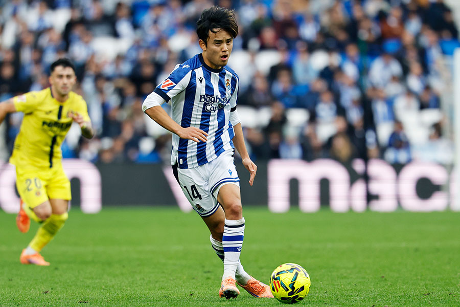 久保建英は後半40分まで出場した【写真：なかしまだいすけ/アフロ -】